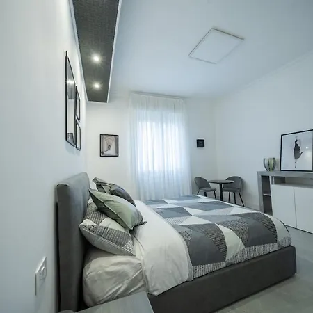 Apartment Parking - Design - Caesar House Bergamo